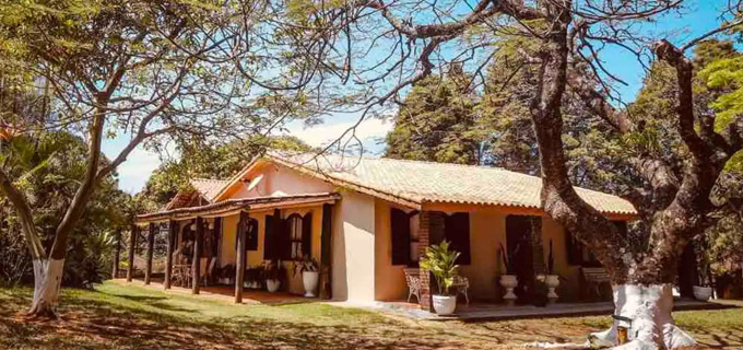 10 casas lindas para se hospedar e se isolar em meio a natureza na região de Sorocaba chacara casablanca
