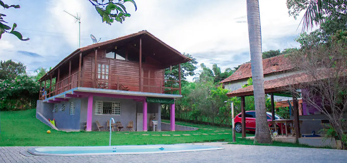 10 casas lindas para se hospedar e se isolar em meio a natureza na região de Sorocaba chacara casinha de chocolate