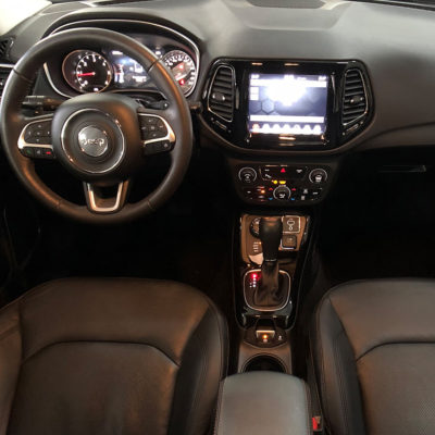 Seleção de ofertas campeãs do Grupo Abrão Reze abrao reze interior carro