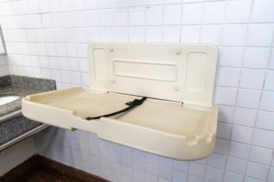 Bom pra ir com bebê: Lugares com fraldário ou trocador em Sorocaba banheiro familiar e trocador 2 sesc sorocaba foto por mirella ghiraldi