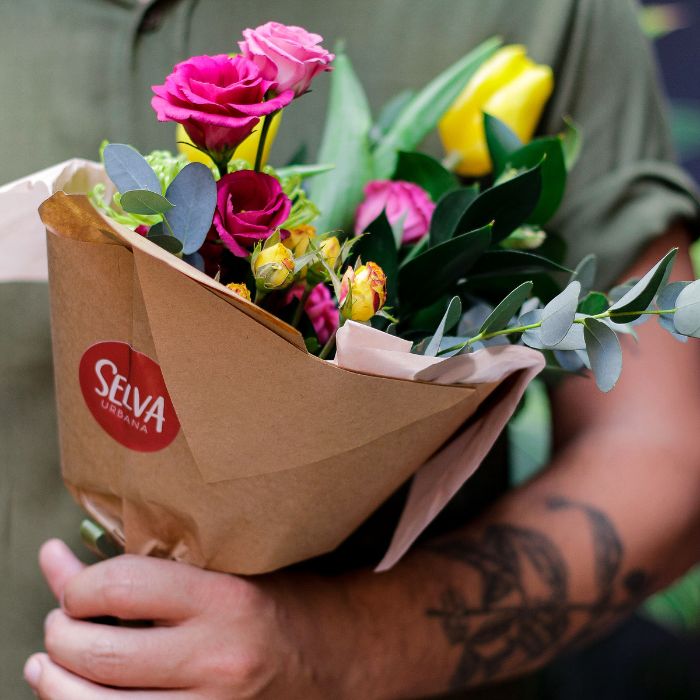 Ateliê Botânico Selva Urbana oferece novidades em flores, assinaturas mensais e mais opções ramalhete selva urbana