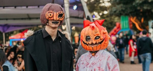 Festa de Halloween !!! Comidas totalmente com temas de terror