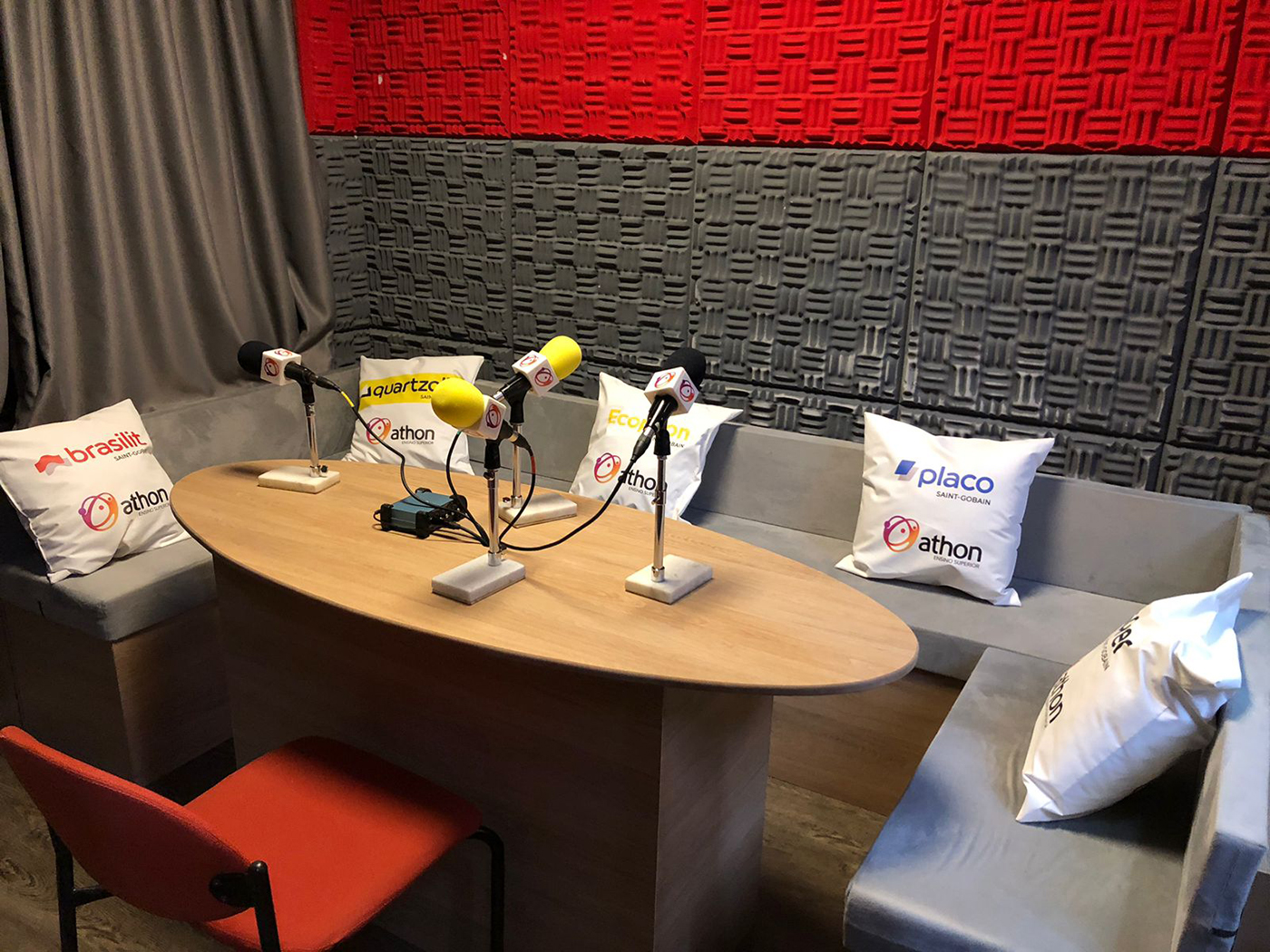 Vestibular presencial da Athon Ensino Superior oferece bolsas de até 100% para 2024 athon estudio de radio 2