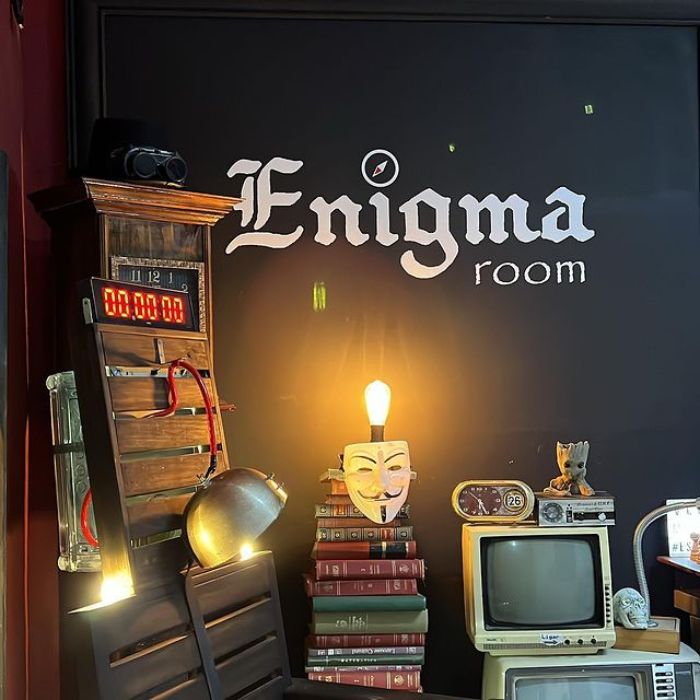 enigma room