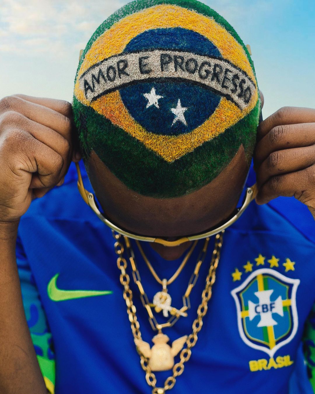 Sorocabano Wesley Fernandes é o artista por trás da capa do novo álbum de Hariel amor e progresso feed